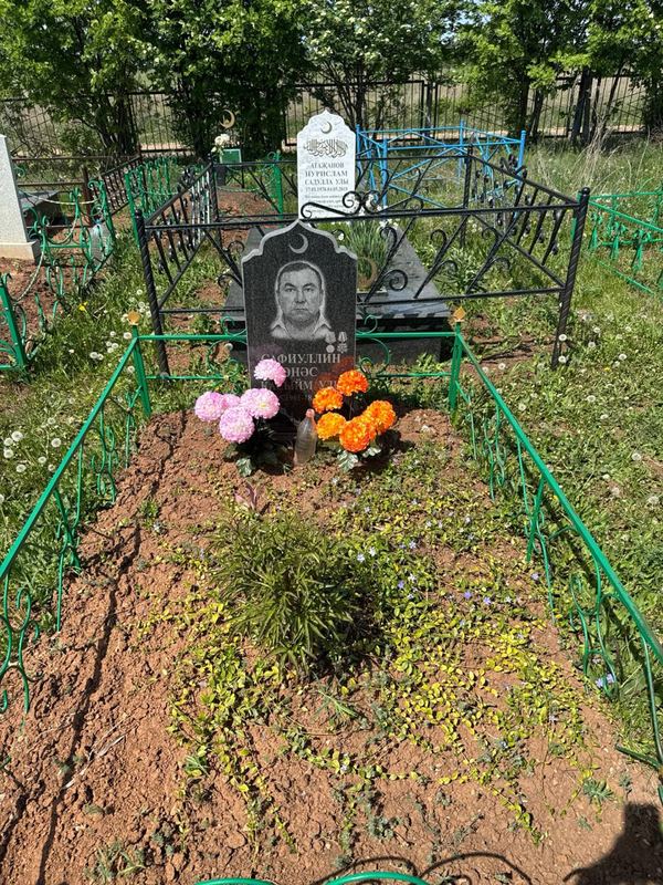 Фото надгробия: Сафиуллин Анас Касымович
