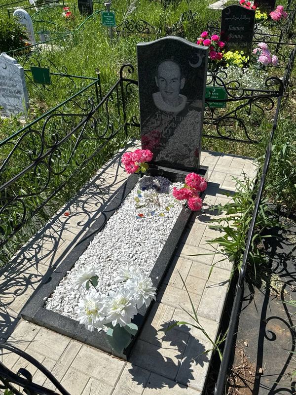 Фото надгробия: Галеев Ильфат Сабитович