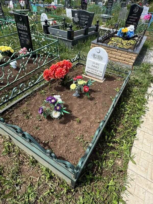 Фото надгробия: Еналиев Рафаил Мухамметзянович
