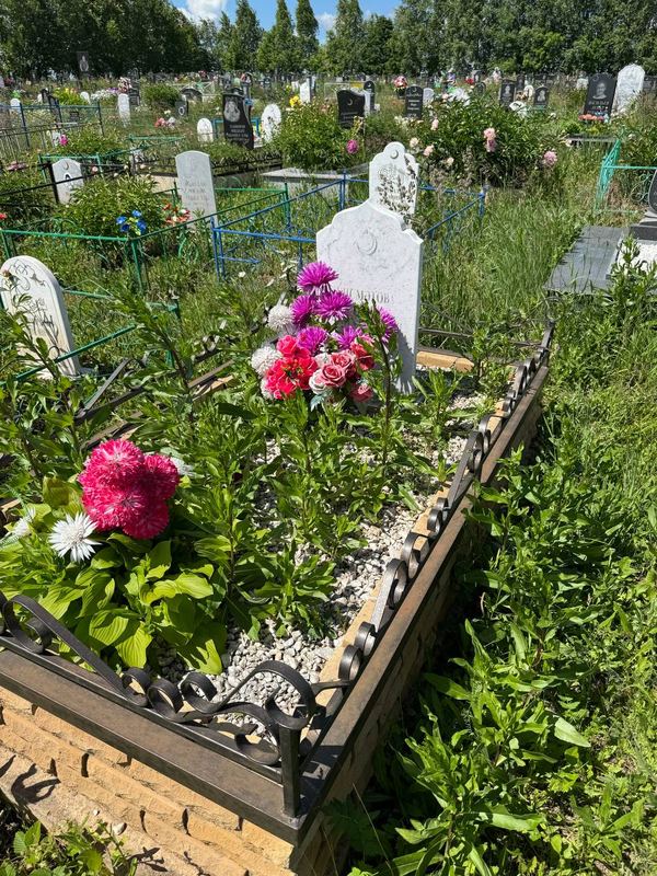 Фото надгробия: Хисматова Елена Минхажетдиновна