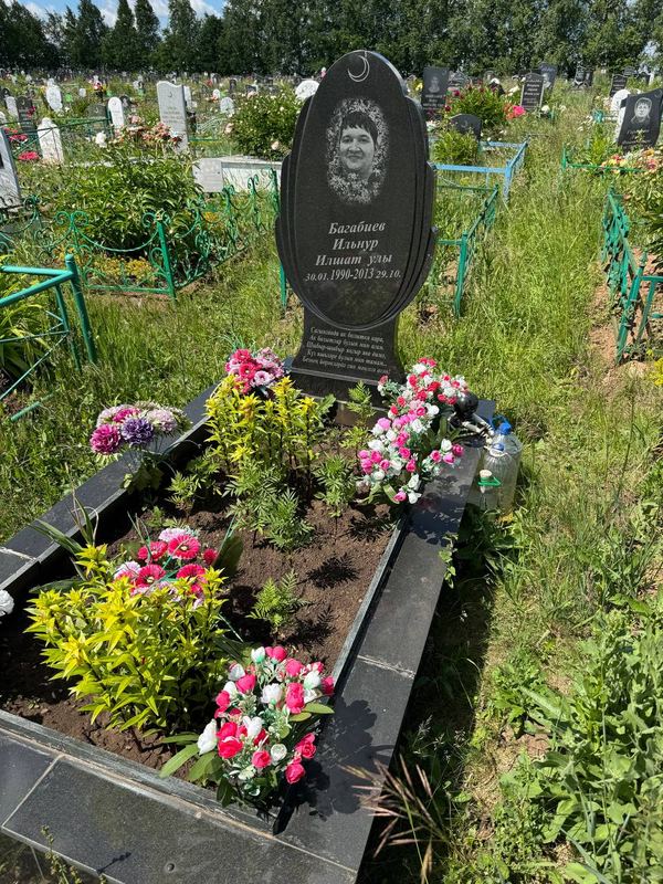Фото надгробия: Багабиев Ильнур Ильшатович