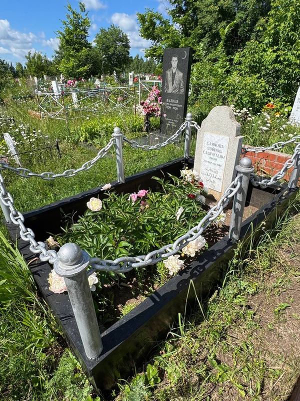 Фото надгробия: Саянова Зайнаб Садретдиновна