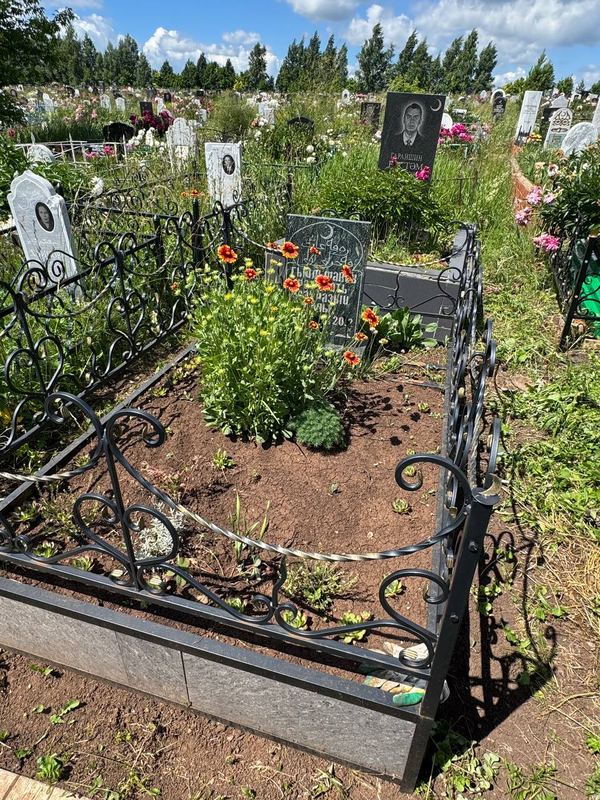 Фото надгробия: Гильфанов Рафагат Фахразыевич