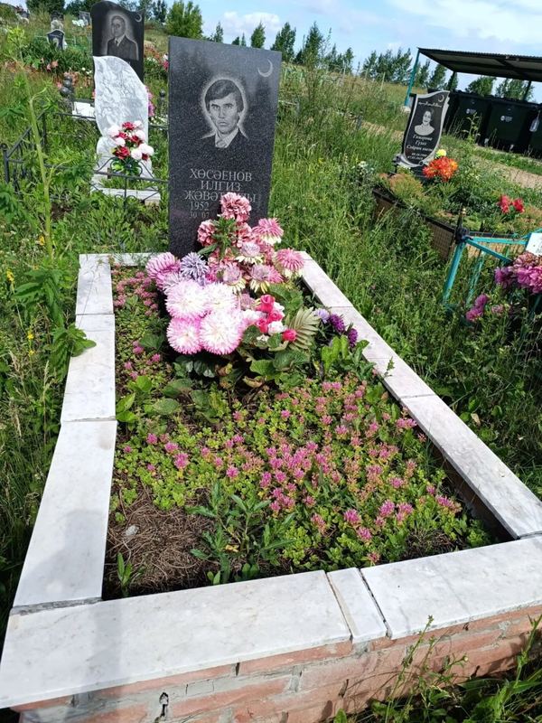 Фото надгробия: Хусаенов Ильгиз Джаватович