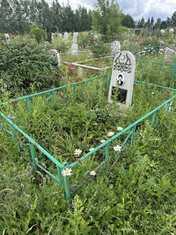 Фото надгробия: Салимгараев Газинур Гайсович