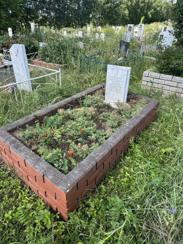 Фото надгробия: Галяутдинов Хатим Фатхиевич