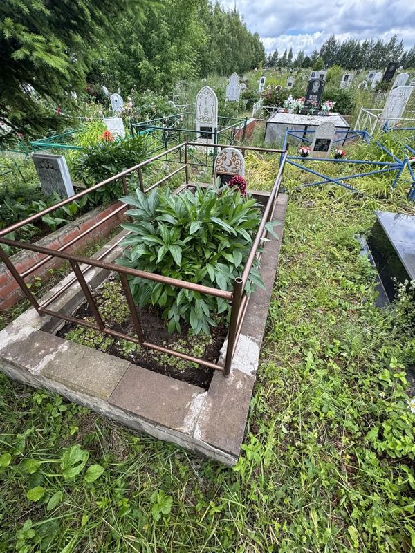 Фото надгробия: Хакимов Анвар Сабирович