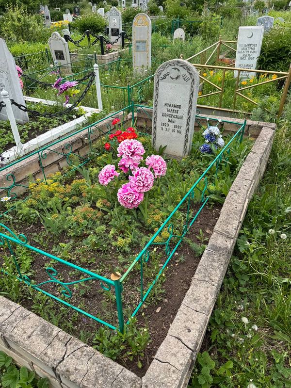 Фото надгробия: Исламов Тальгат Шайхразыйевич