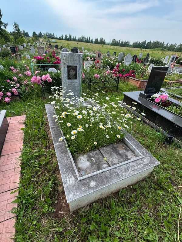 Фото надгробия: Сабирова Назия Закижановна