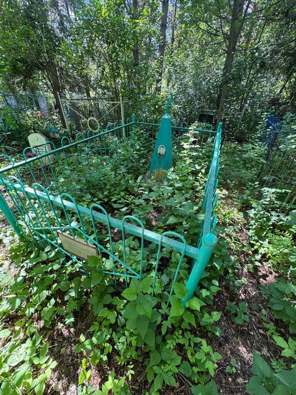 Фото надгробия: Нурутдинов Рашит Нурутдинович