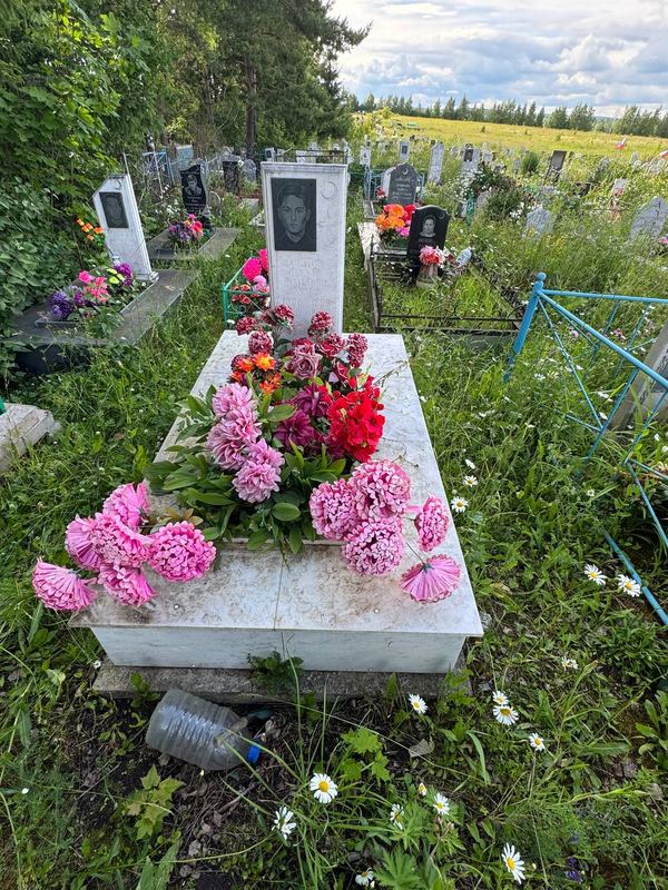 Фото надгробия: Саетов Ильдар Ландышович