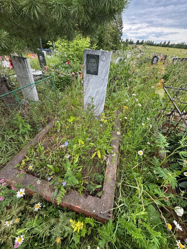 Фото надгробия: Хасаншин Айрат Асхатович