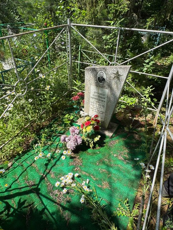 Фото надгробия: Ярмиев Корочбай Миннехузиевич
