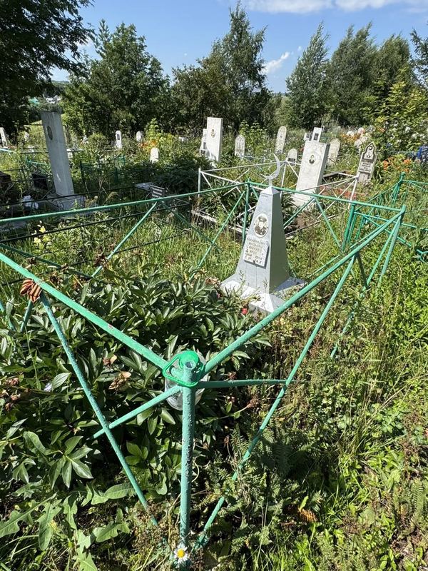 Фото надгробия: Калимуллин Назыйм Сунгатович