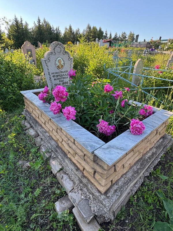 Фото надгробия: Рахматуллин Фархулла Рахматуллович