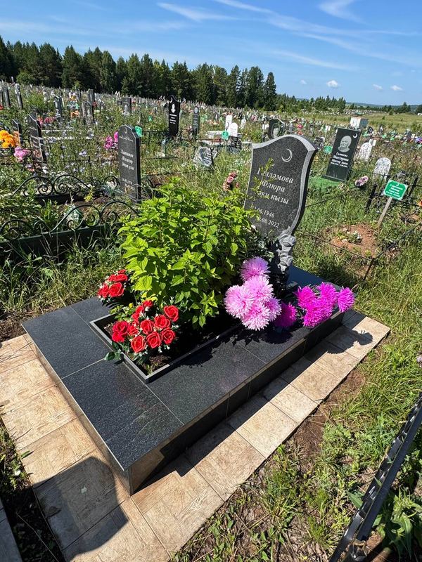 Фото надгробия: Галлямова Флюра Закиевна