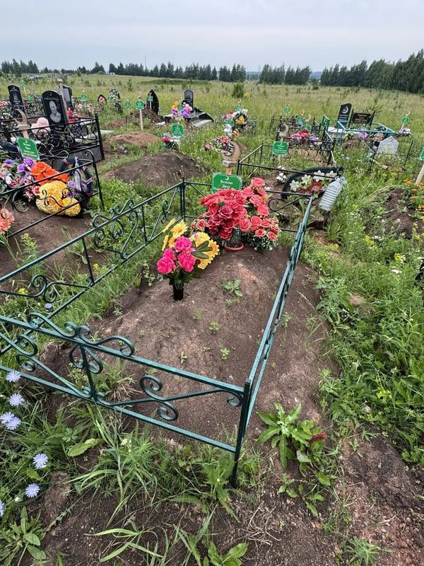 Фото надгробия: Валеева Диля Нурмухаметовна